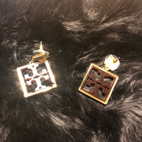 Tory Burch Jewelry - Tory Burch tortoise resin earrings